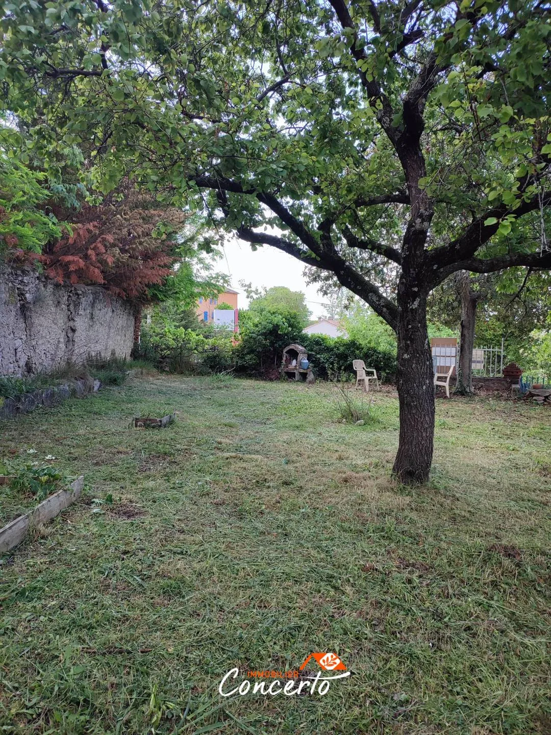 terrain constructible à Callas (83830) — photo 3