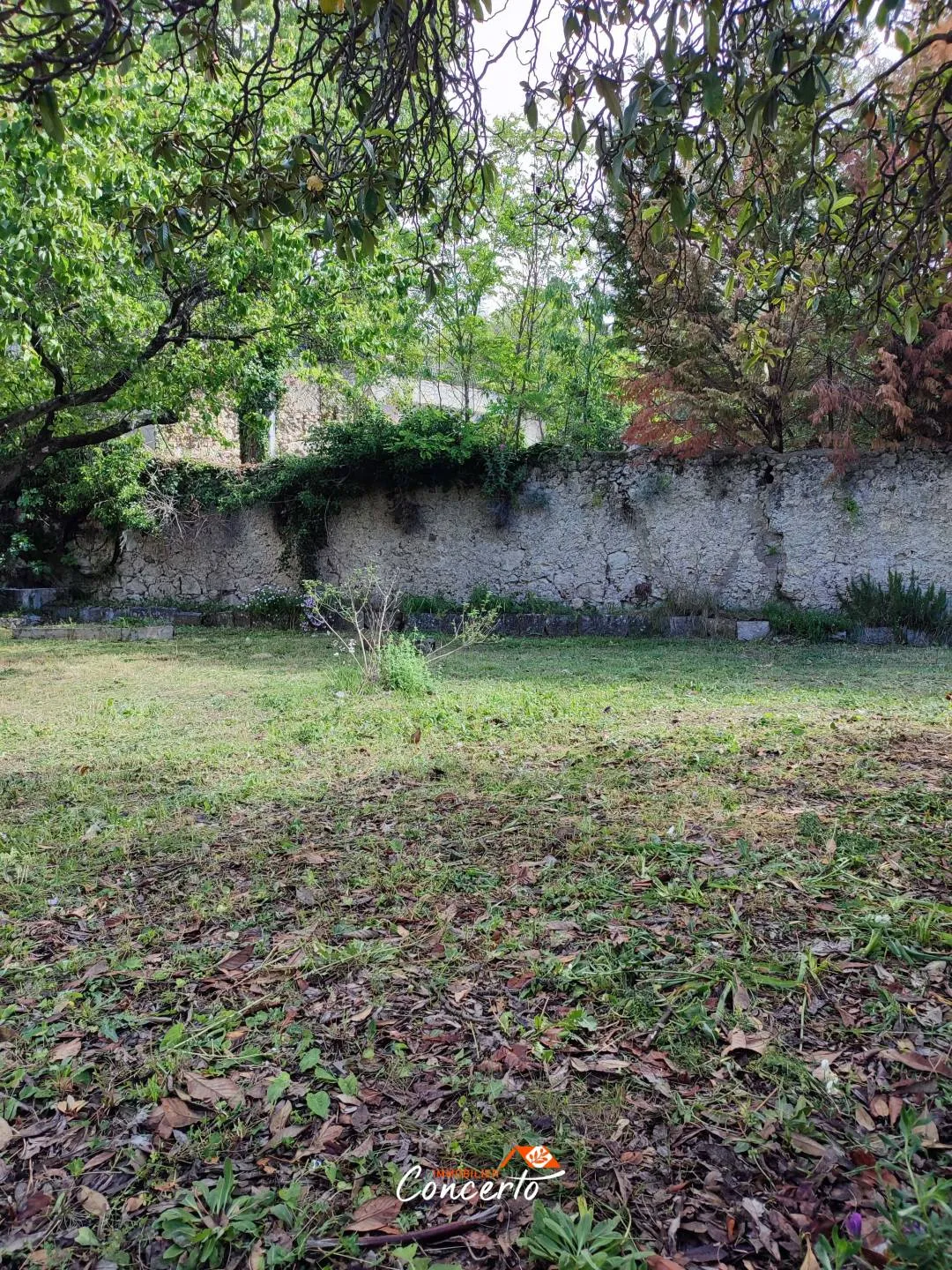 terrain constructible à Callas (83830) — photo 5