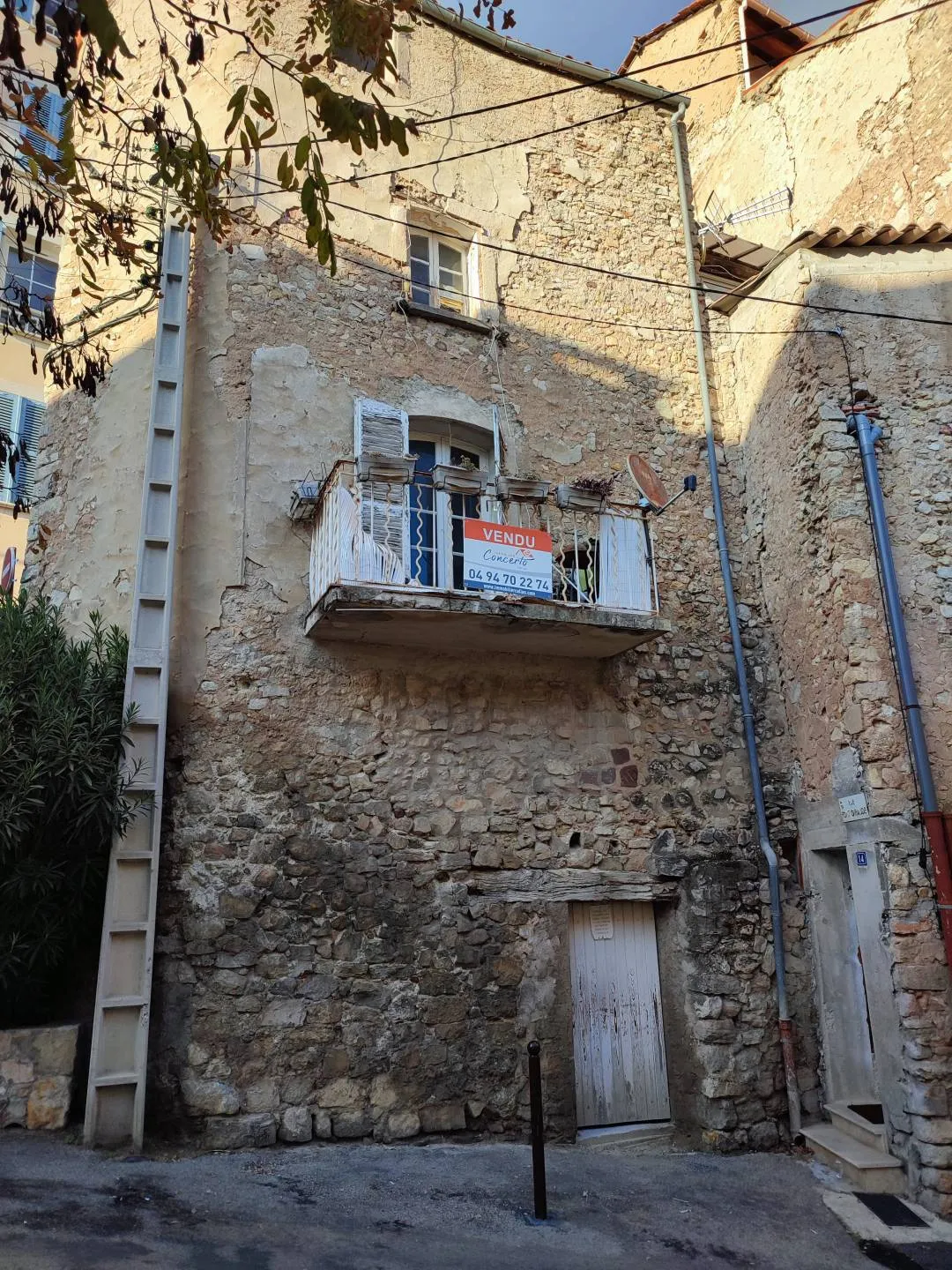 maison de village 2 pièces à Callas (83830)