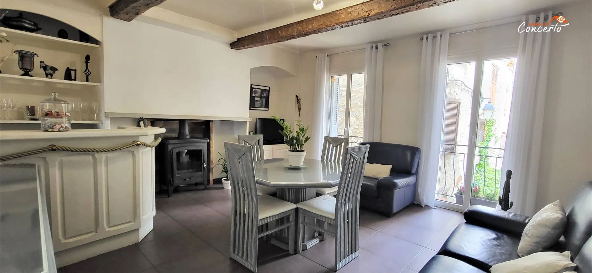 maison 6 pièces à Claviers (83830) — photo 2