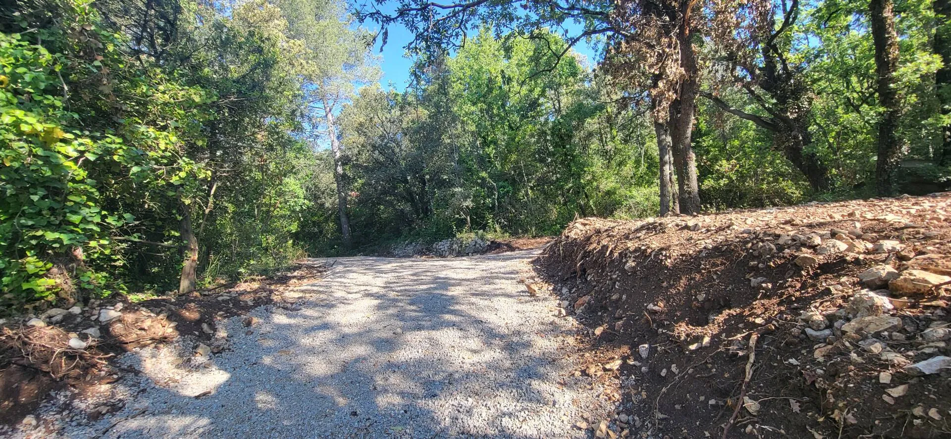 terrain constructible à Callas (83830) — photo 4