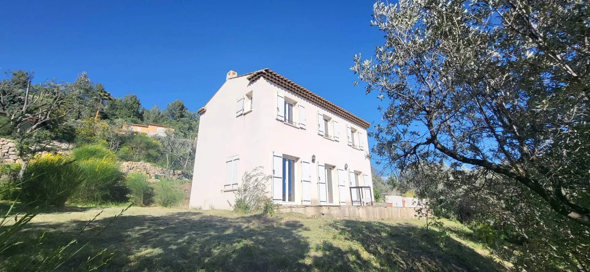 maison 4 pièces à Callas (83830) — photo 2