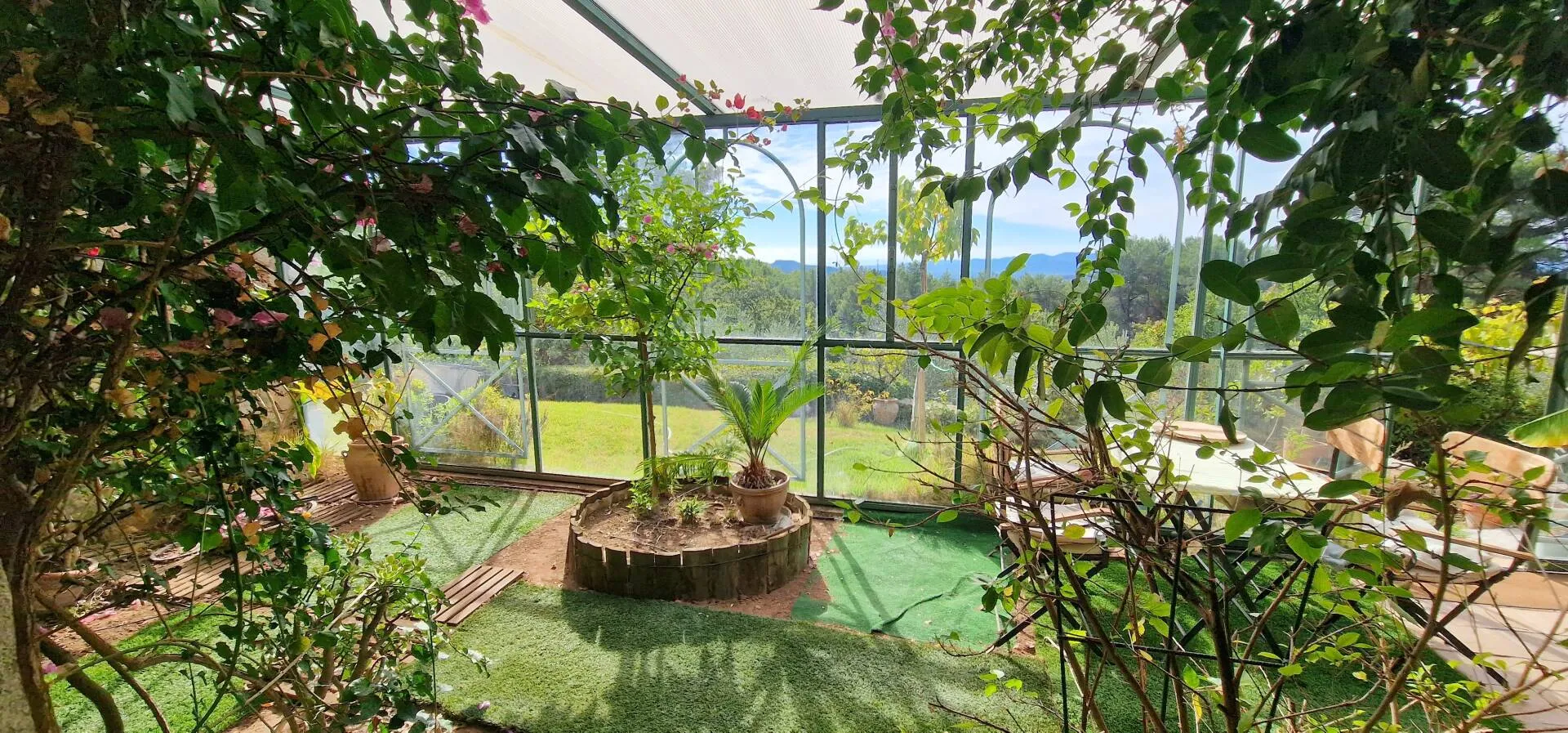 propriété 7 pièces à Callas (83830) — photo 2