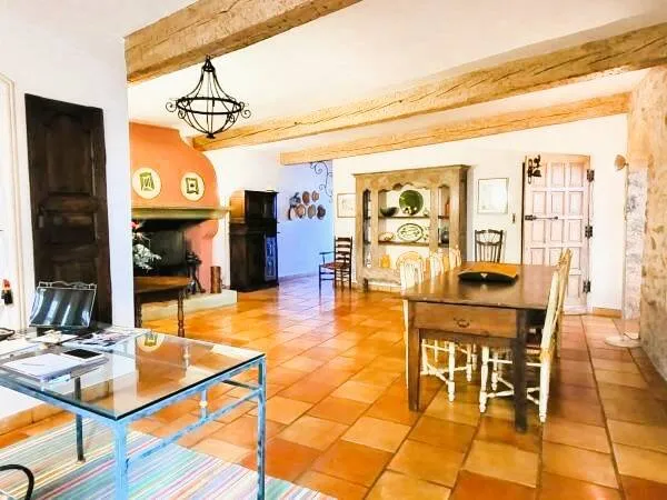 maison 6 pièces à Callas (83830) — photo 4