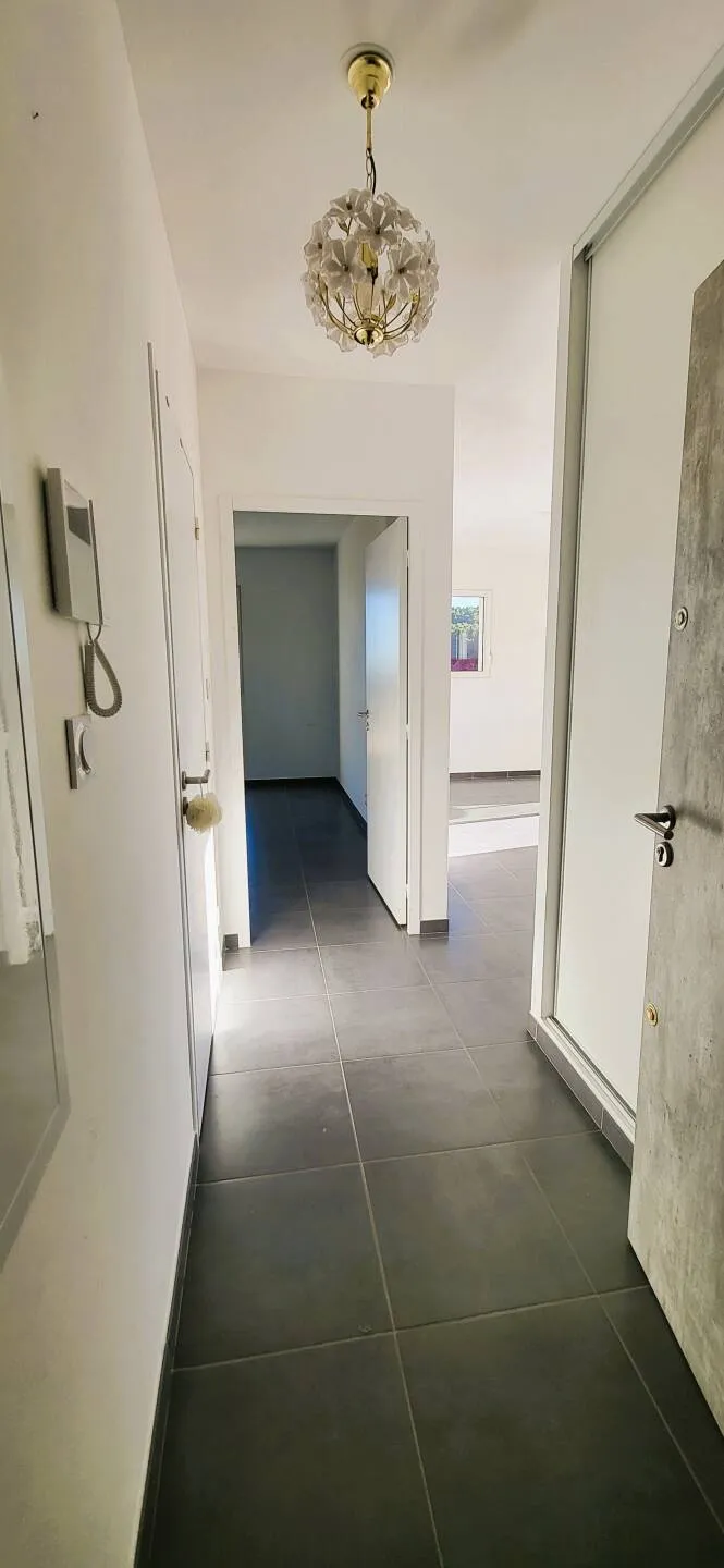appartement 2 pièces à Callas (83830) — photo 3
