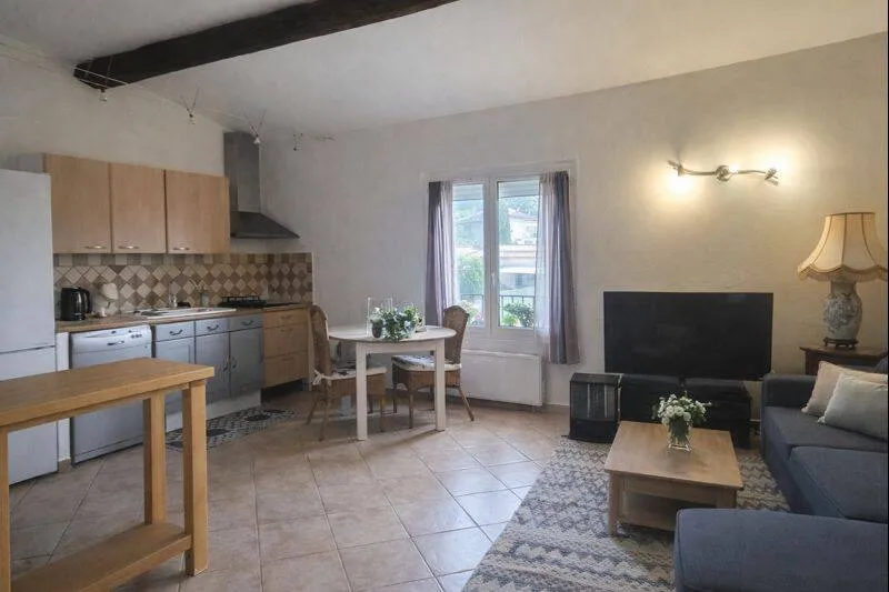 appartement 3 pièces à Callas (83830) — photo 2