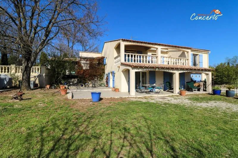 propriété 9 pièces à Montauroux (83440) — photo 2